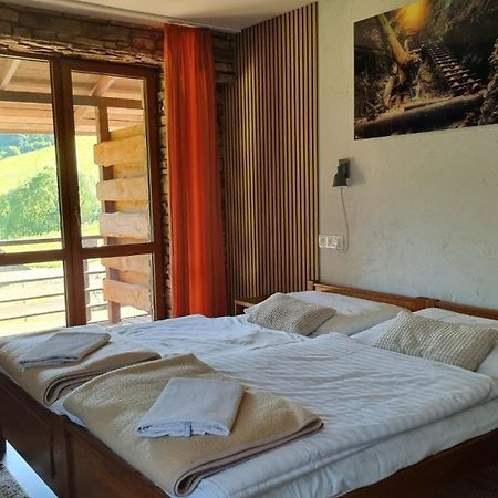 Hotel & Apartmány Hollópatak Kültér fotó