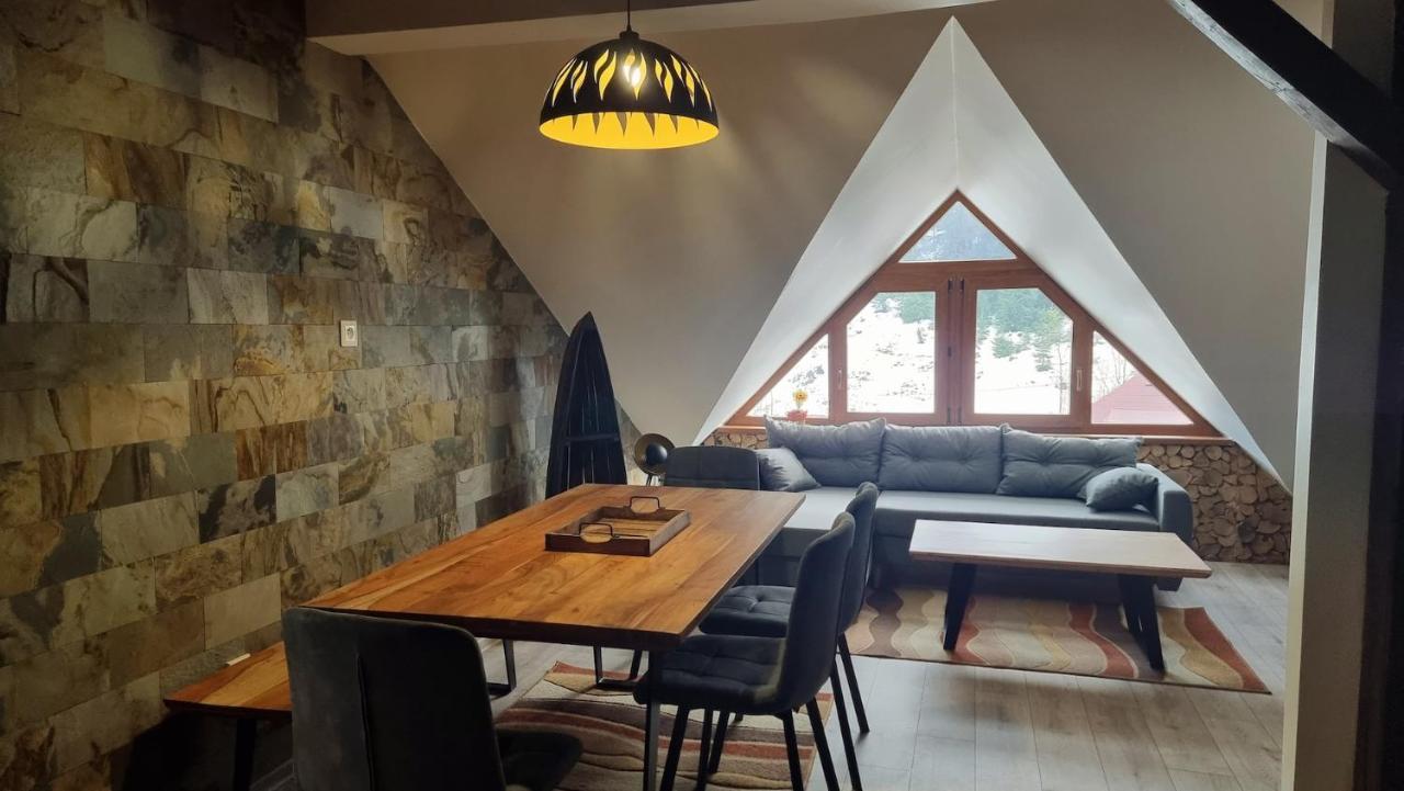 Hotel & Apartmány Hollópatak Kültér fotó