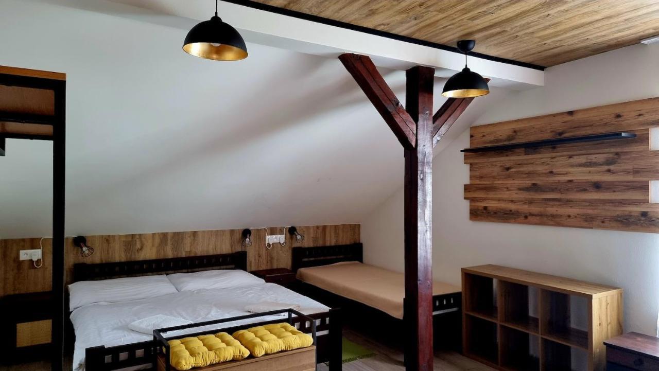 Hotel & Apartmány Hollópatak Kültér fotó