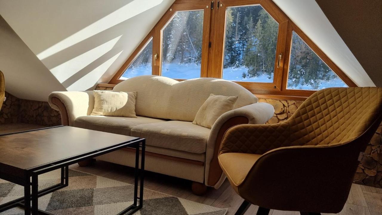 Hotel & Apartmány Hollópatak Kültér fotó
