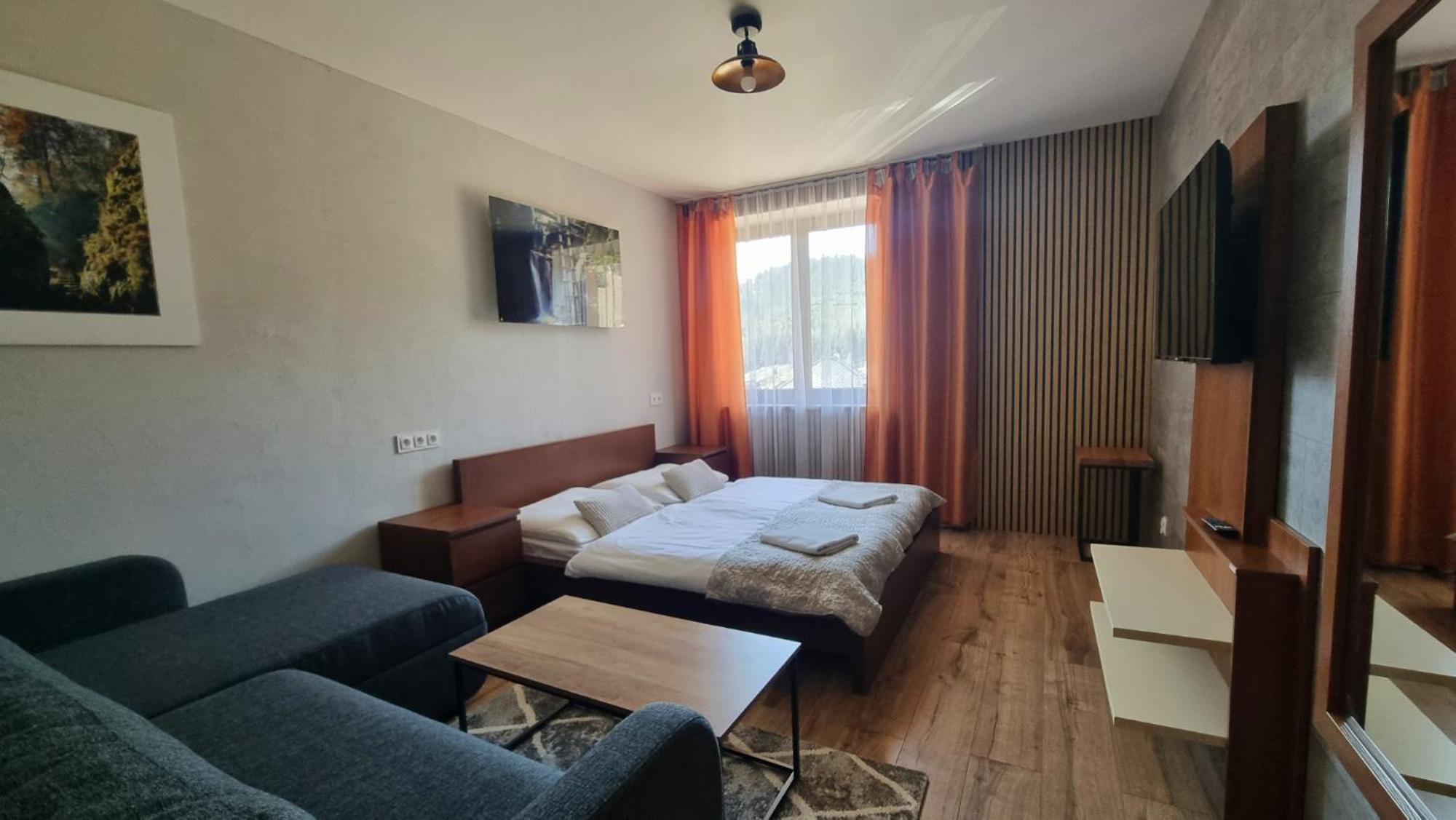 Hotel & Apartmány Hollópatak Kültér fotó